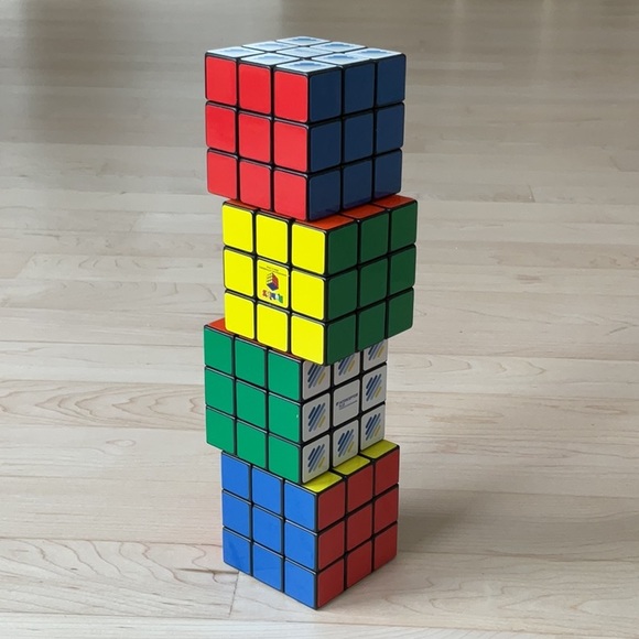 4 Rubik’s Cubes - Picture 5 of 6